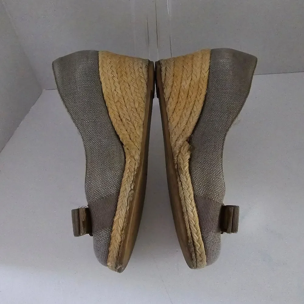 Salvatore Ferragamo Taupe Darly Bow Espadrilles Size 4.5